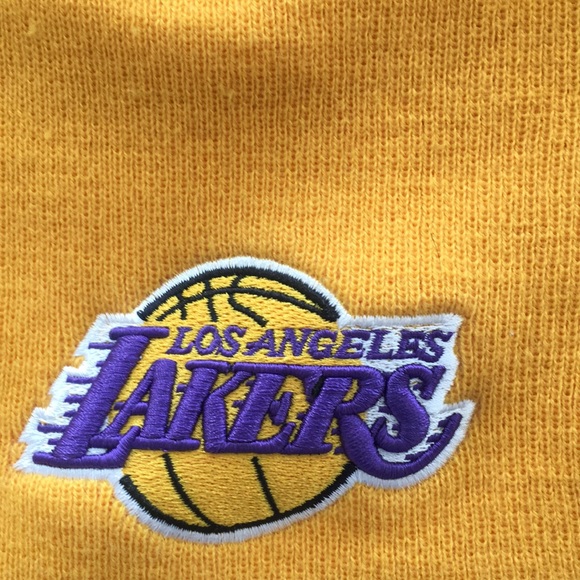 Los Angeles Lakers logo beanie - Picture 2 of 3